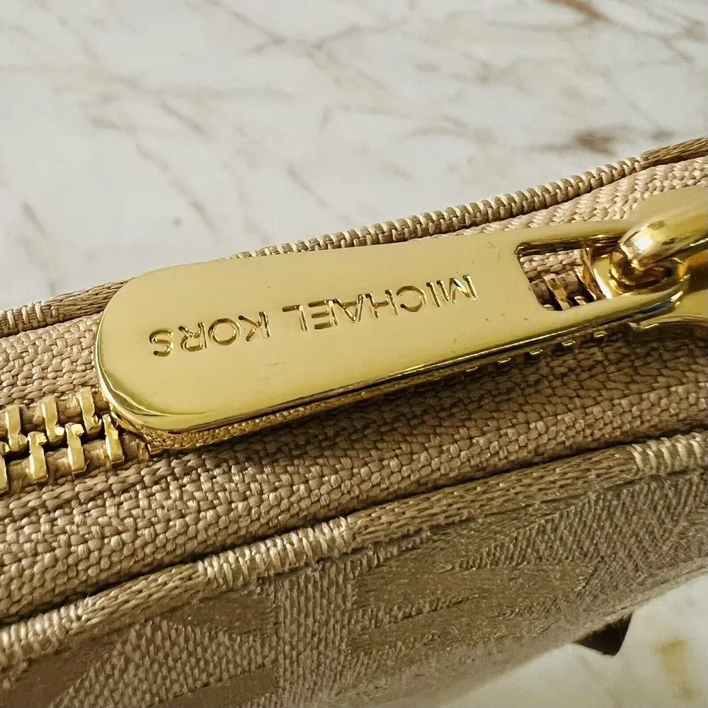 MICHAEL KORS Jet Set Camel Gold Logo Travel Continental Zip Wallet Wristlet
